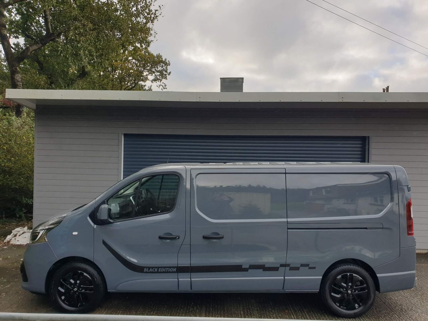 Van Conversion Renault Trafic Seats Bulk Crew Cab SOLD Used