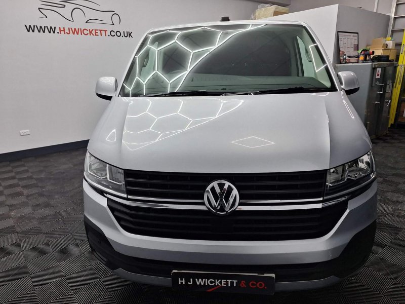 VOLKSWAGEN TRANSPORTER