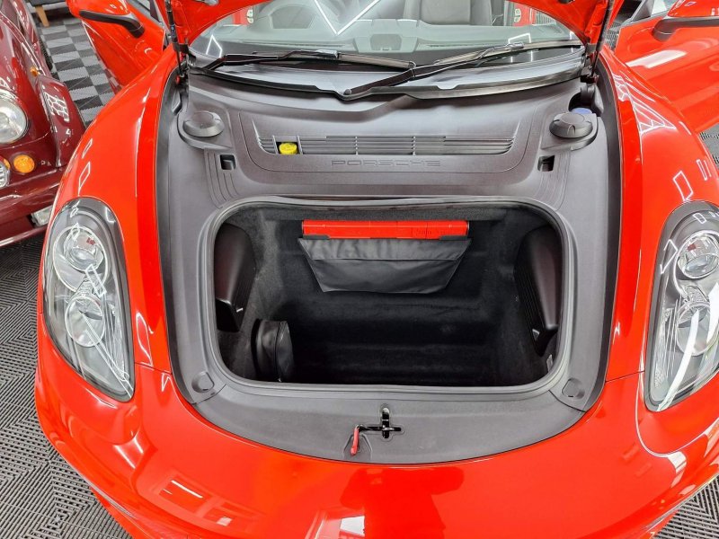 PORSCHE BOXSTER