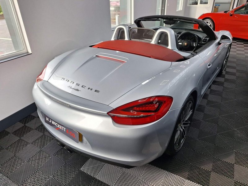 PORSCHE BOXSTER