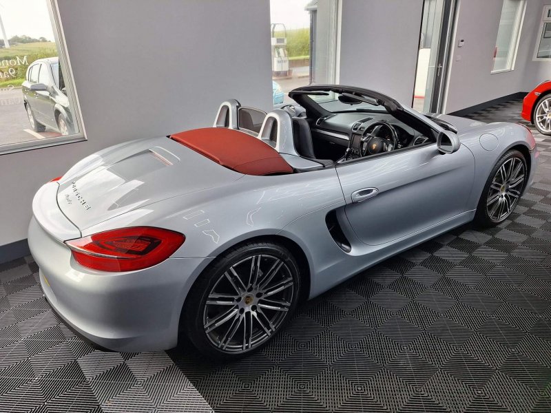 PORSCHE BOXSTER