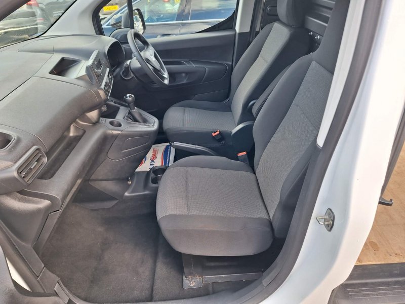 VAUXHALL COMBO