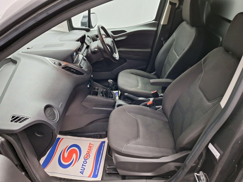 FORD TRANSIT COURIER