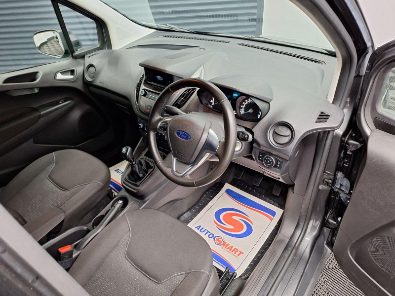 FORD TRANSIT COURIER