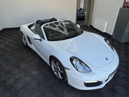 PORSCHE