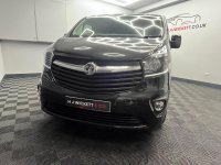VAUXHALL VIVARO